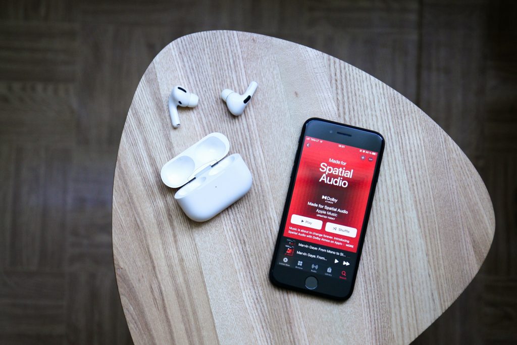 apple music 1024x683 apple music 1024x683